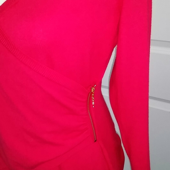 Surplice sweater with zip at waist - Picture 2 of 3